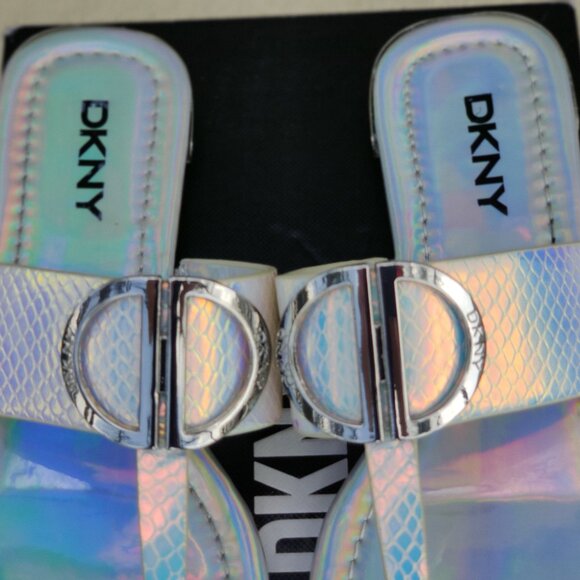 DKNY Halcott Flat Thong Sandals Snake Print Python US 6 Silver Iridescent Slides - Picture 7 of 9